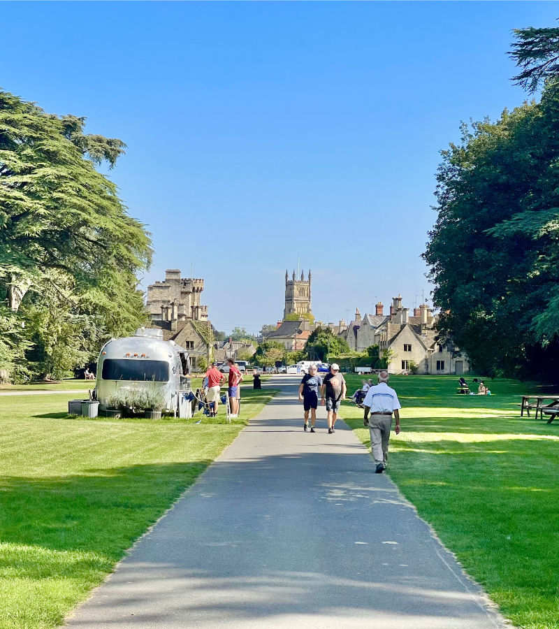 Tag your dogs for a walk in Cirencester Park