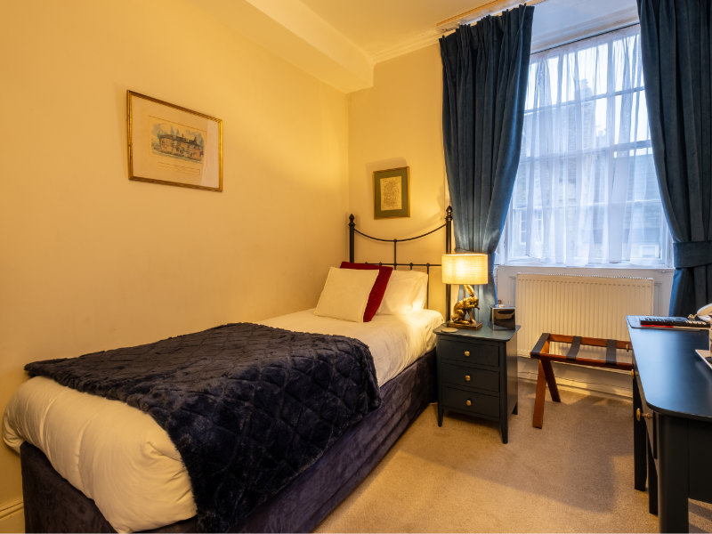 Single bedroom